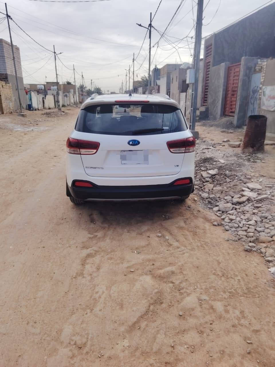 السلام عليكم
سورنتو للبيع موديل 2015 شكل 16 وارد خليجي مكينه سته تبريدأمامي او خلفي 7راكب كير او مكينه مشروطات رقم بغداد مكفوله كفاله عامه او بأسمي ماشيه ٢٢٠ سنويه لغاية 27 الاستفسار على الرقم ***********
