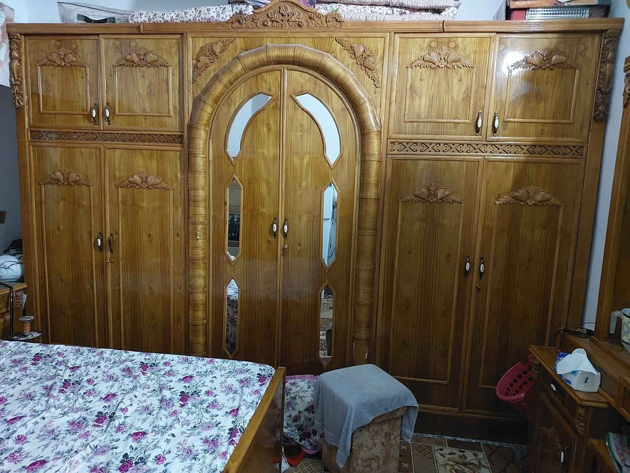السلام عليكم  غرفه نجاره صاج استخدام اشهر للبيع  للتواصل عله هذا الرقم***********
