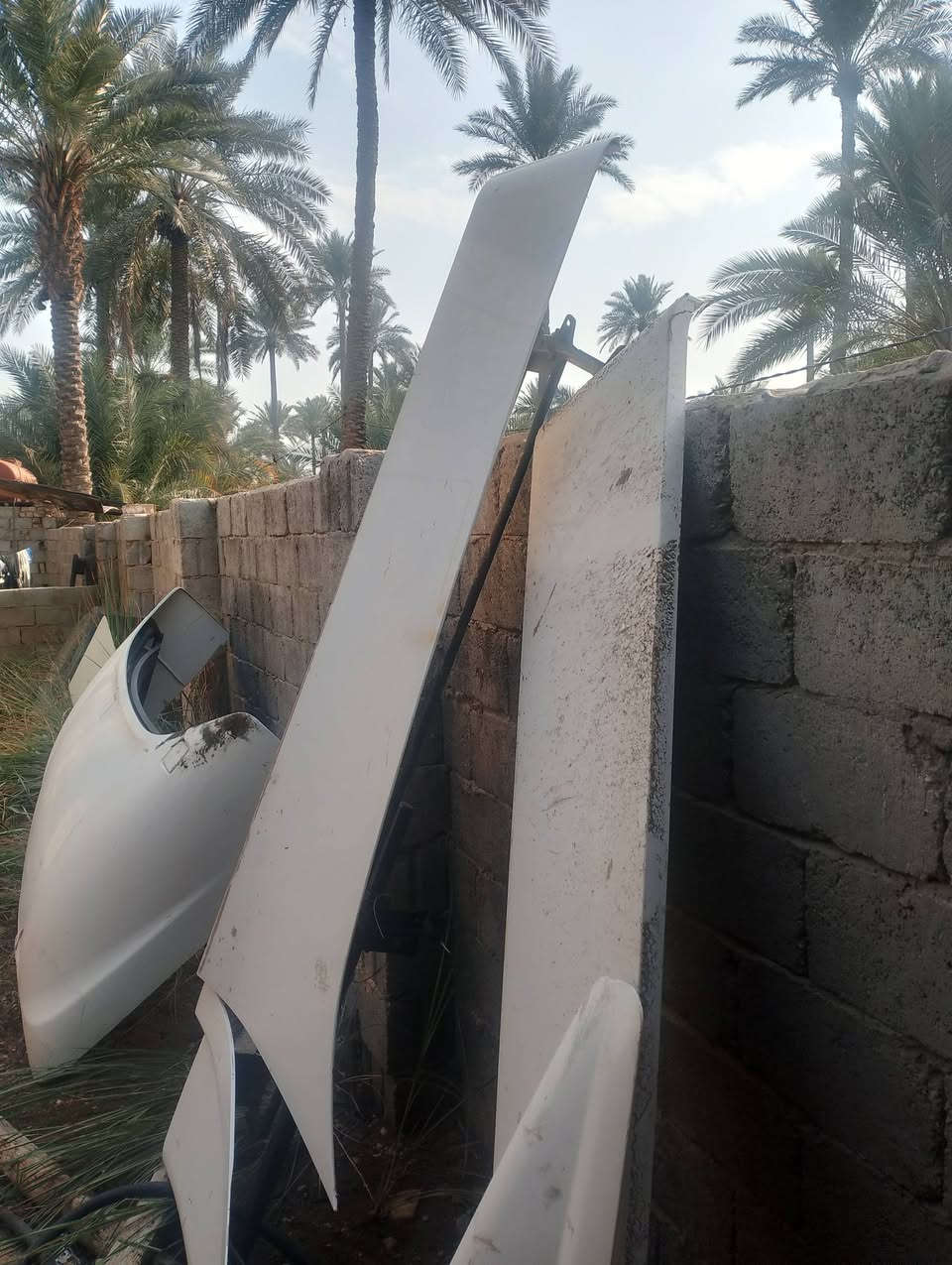 السلام عليكم كاسحه وزعانف مال سكانيا الفينيه كاملات مع القواعد للبيع للأستفسار ***********
