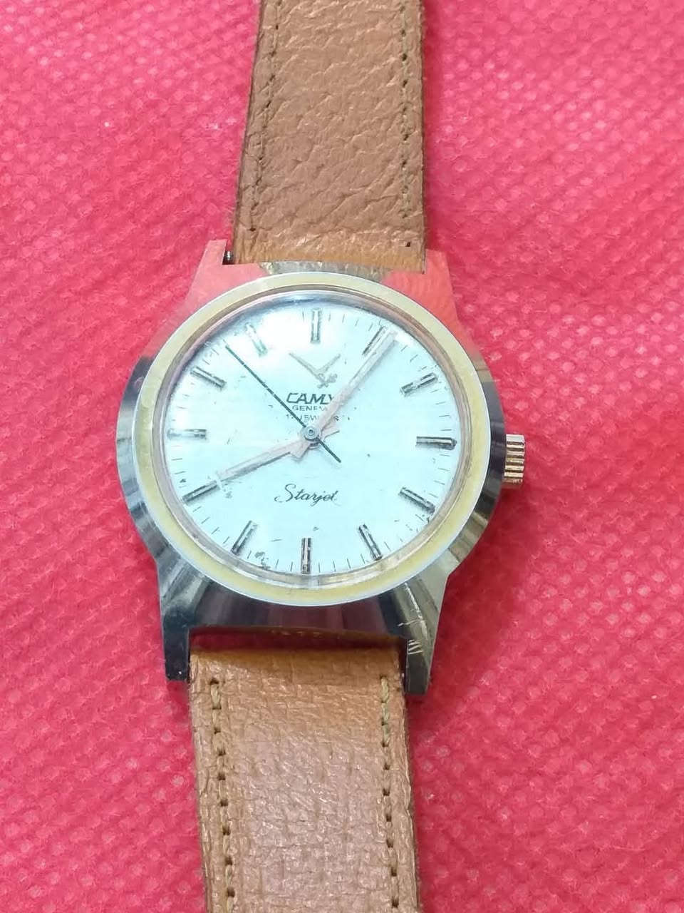 🌺🌺🌺🌺
السلام عليكم ورحمة الله وبركاته ..
مجموعة ساعات تكويك  سويسري فنتج قديم


**إذا كنت صاحب هذا الإعلان وتريد حذفه لأي سبب، رجاءا أرسل رسالة إلى الدعم الفني**