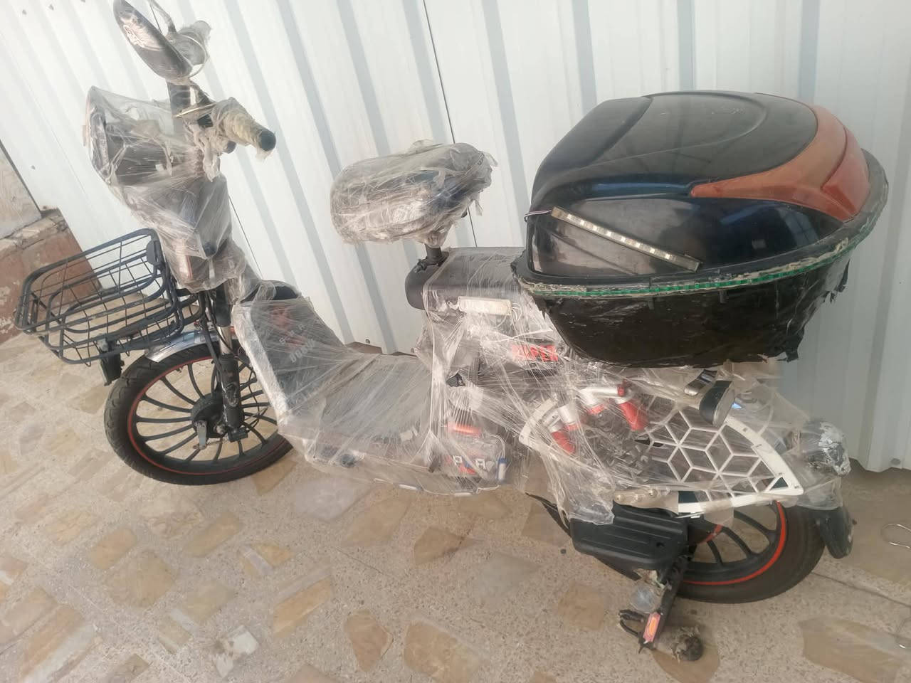 للبيع ماطور شحن اخو الجديد قفط باتري وحد تعبان سعرو  250 وبي مجال للشراي


**إذا كنت صاحب هذا الإعلان وتريد حذفه لأي سبب، رجاءا أرسل رسالة إلى الدعم الفني**