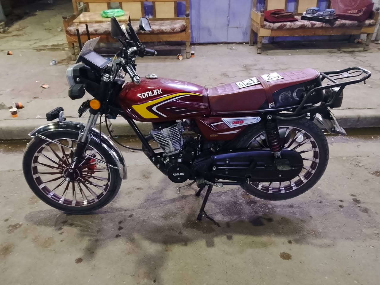 السلام عليكم دراجة ايراني 5 كير سونك اصلي موديل 2023 شكل 25-26 مكينه 200 مرقم بغداد انكليزي سنوية مدتها 2030 
السعر 1800 وبيها مجال الشراب والمايعجبه لايكسر بحلال العالم تحويل بلغزالية ***********
