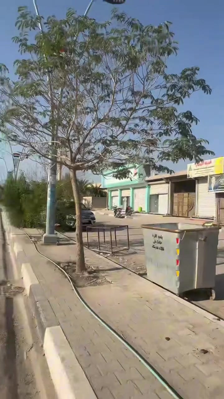 بيت مع محلات عدد ٣ للبيع
طابو صرف 
القرنة/حي الشرش/الشاهين 
السعر١٣٥ قابل للتفاوض
للتواصل***********
باقي التفاصيل بالفيديو
@إشارة
