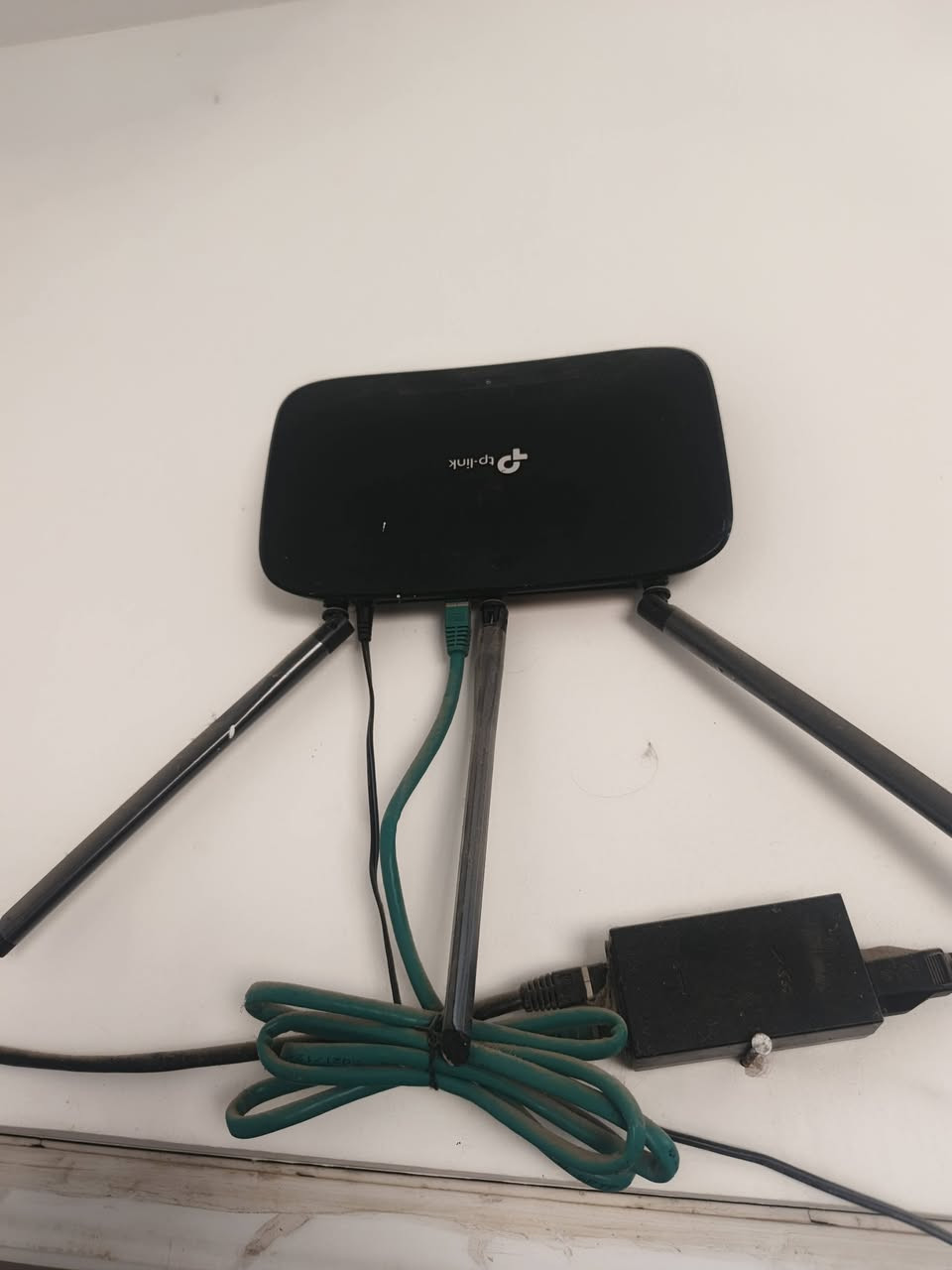 منظومة انترنت كاملة ( نانو + راوتر+كيبل) فووول 
استعمال قليل جداً 
السعر ١٠٠
مكان الخالدية


**إذا كنت صاحب هذا الإعلان وتريد حذفه لأي سبب، رجاءا أرسل رسالة إلى الدعم الفني**