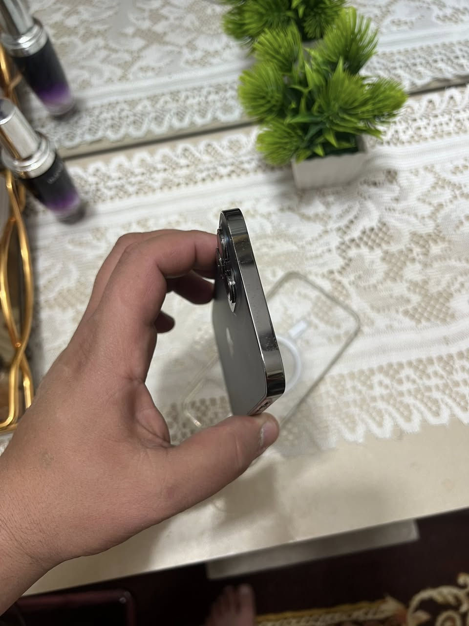 السلام عليكم ايفون 12 برو ماكس ذاكره 256 نموذج M شرق اوسط جهاز نضافه 100/100  كلشي ممصلح بي وابيعلك عالفحص وين متريد وين ميعجبك مكاني بغداد الشعله للاستفسار. خاص او
***********
