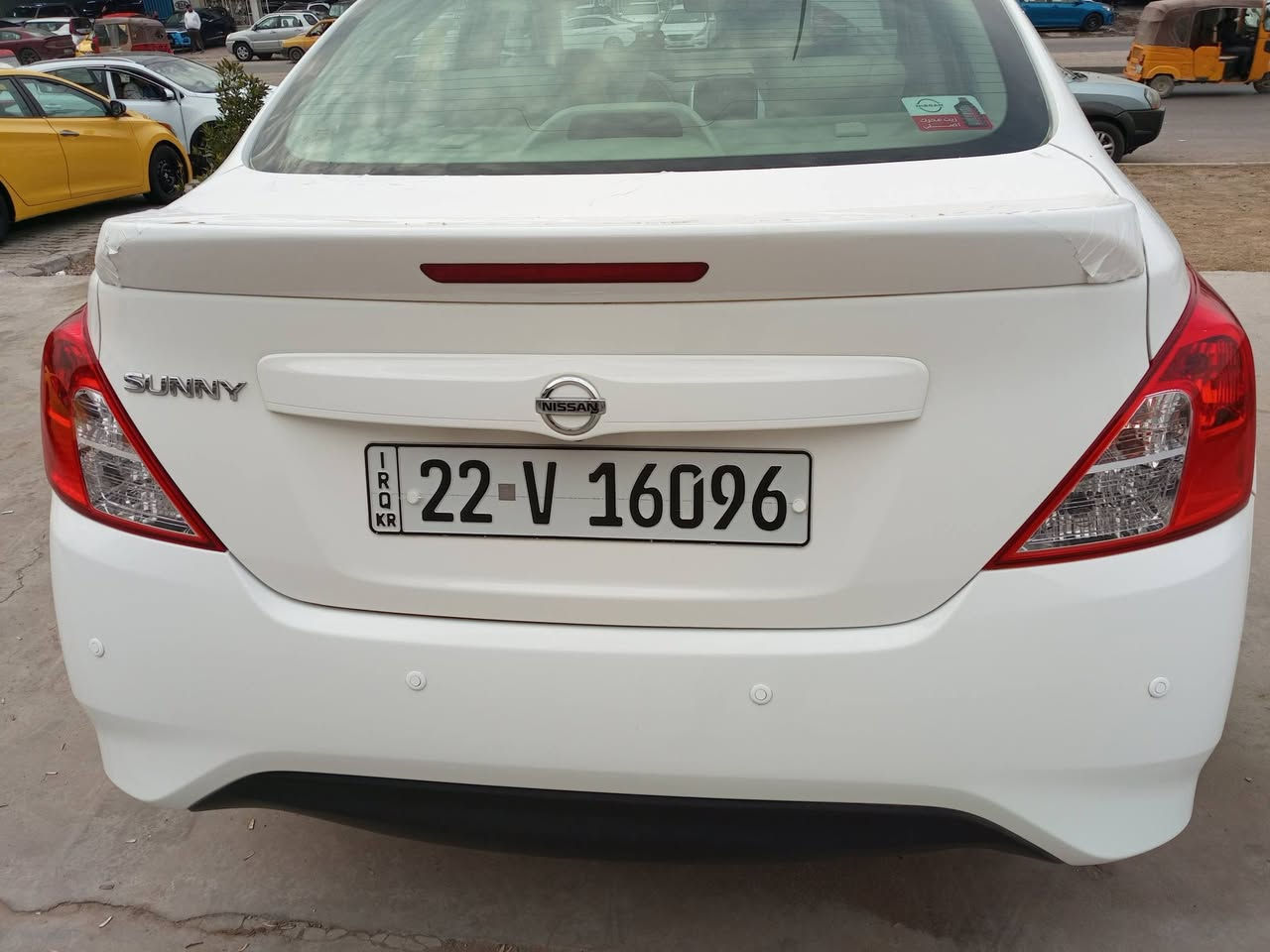 السلام عليكم سني موديل 25 سياره وضع شركه زيرو ماشيه 6000 رقم اربيل باسمي تحويل مباشر بيها بابين ودوسه صبغ فقط الباقي مكفول سياره جديده بمعنى الكلمه السعر 118 وبيه مجال مكان السياره بغداد حي النصر ***********
