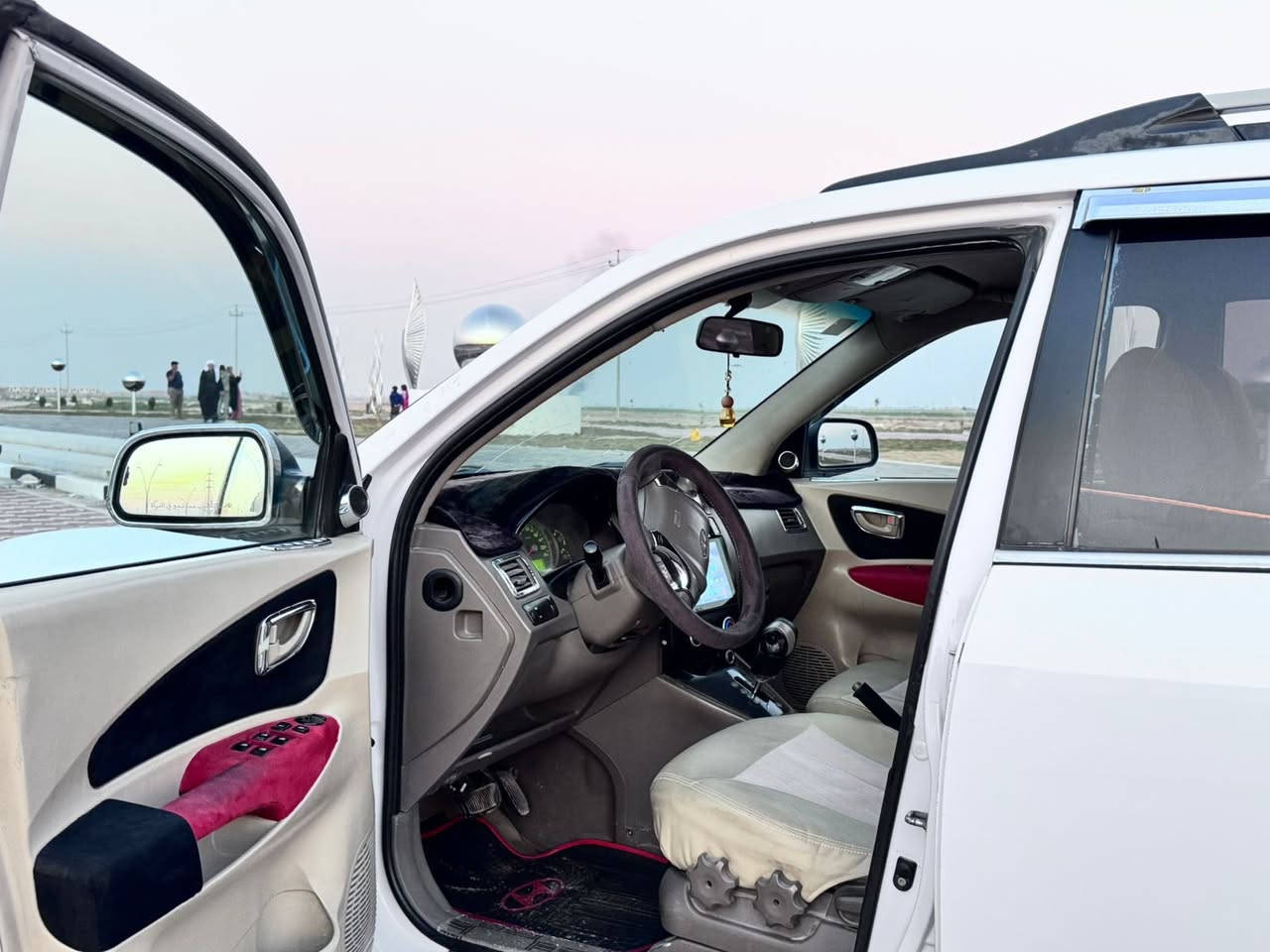 اسلام عليكم شباب عندي توسان 2009 للبيع السياره خير من الله السياره ماعايزه شي صدر امامي اوخلفي كله جديد بدلته قبل شهر تخم تاير جديد قبل 4ايام من بدلته او عندي تخم نص عمر وياه انطكيا كير محرك شرط او سنويه ل2028 التصال ع هاذ الرقم *********** غير متواجد ع فيسبك
