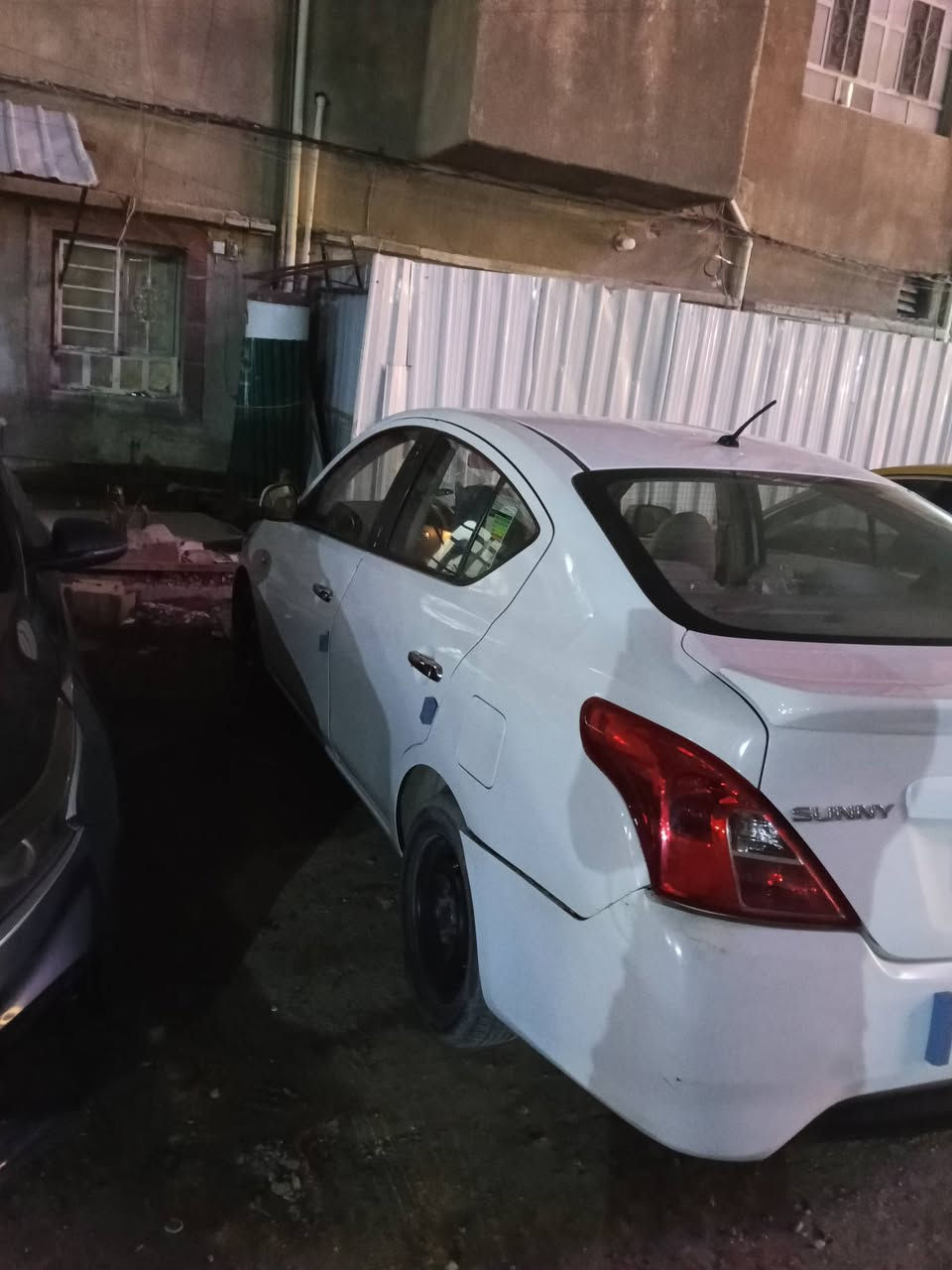 السلام عليكم نيسان سني هندي 2018للبيع
سياره جاهزه وخير من الله رقم دولي هزه جديدة باسمي تحويل ثاني يوم كهربائيات كله شغاله كير محرك شرط تحكمات ستيرن بيه صبغ حزام وضربه بجاملغ الايمن بس العنوان بغداد للاستفسار***********
