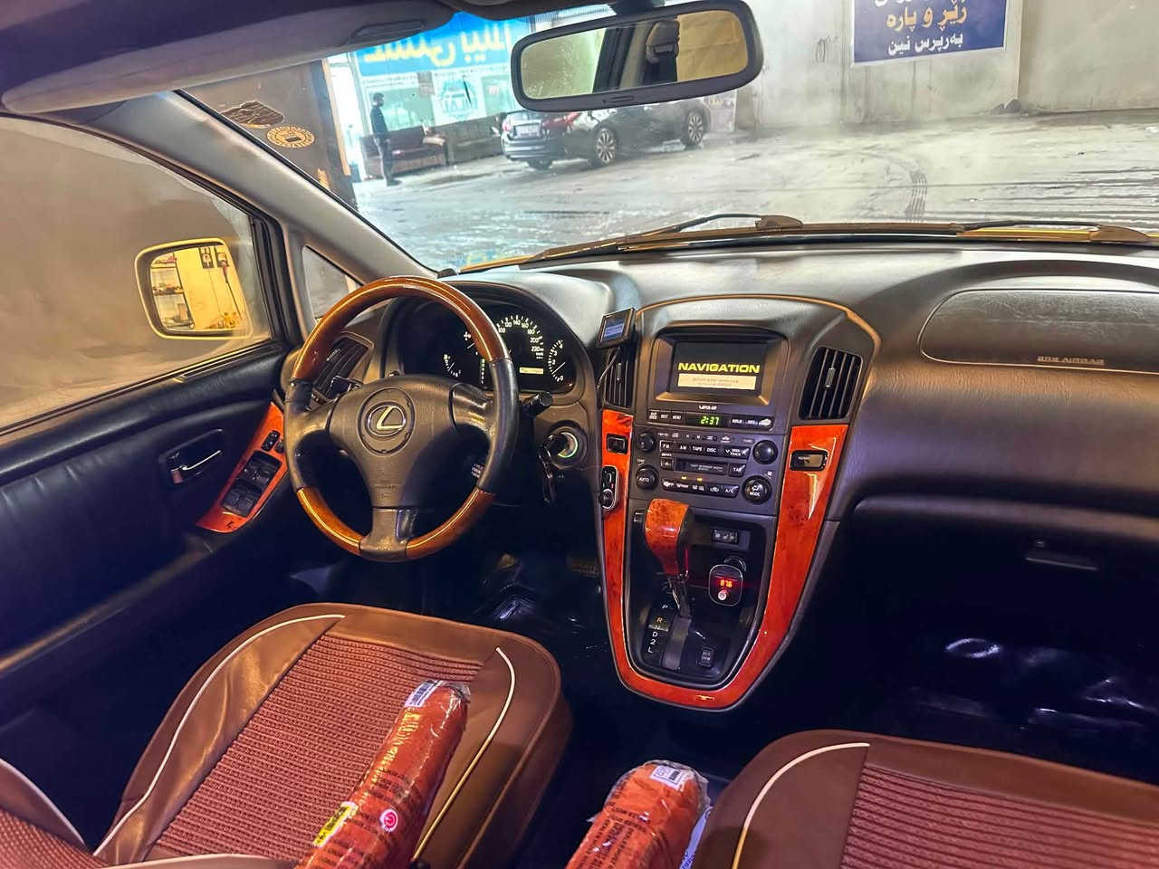 LEXUS2003   سيارةكة هيمن نية تلفون بوخاوةني بكةن 
بوفروشتن يان گورينةوة بةشتي بةدلمان بيت
سيارةكة اوروبية مةنةفيستي اسلية
هةزةو باكانةي بو كراوة
فول فولة بةس سلايد نية
گيرو مكينةي بلايد افةلونة
سيارةكة نمونةية لةجواني 
٢بارجةي  بوياخي اوروباية عيراقي هيجي نية
بةشةرتي گيرو مةكينةو توندو توليو كارةبايو دارو بةرد
سيارةكة وةسي ناوي خوي ادويت
شتيكي تايبةتة
گورينةش دةكةين بةشتي بةدلم بيتن
بو سعا تيل بكة
 موشتةري تلفون بو خاوةني بكة
***********
شوين سوران أربيل, العراق
