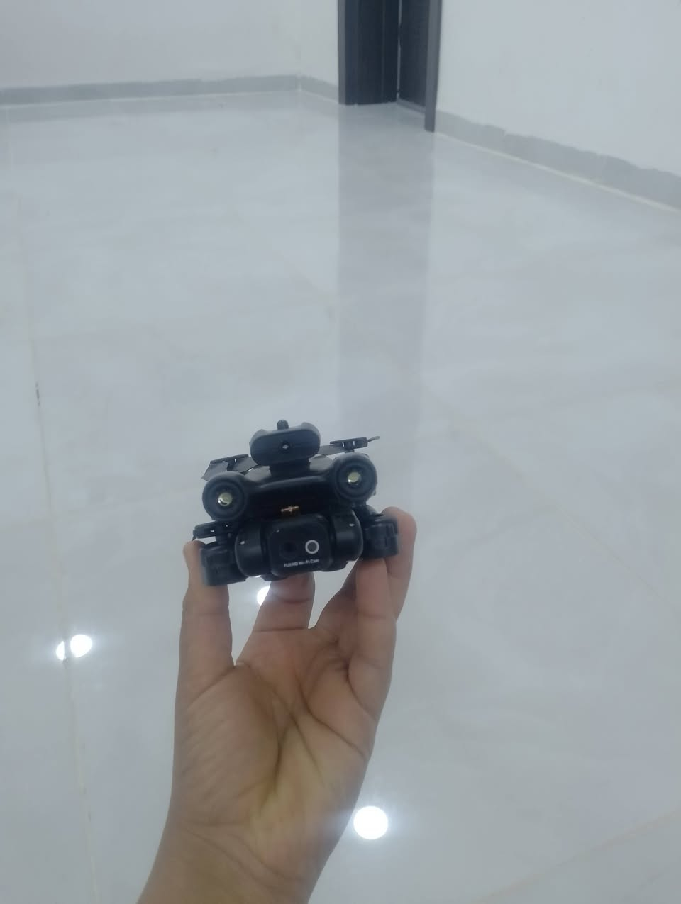 سلام عليكم طياره للبيع بيها كسر بالمروحه على سعر تعال خاص


**إذا كنت صاحب هذا الإعلان وتريد حذفه لأي سبب، رجاءا أرسل رسالة إلى الدعم الفني**