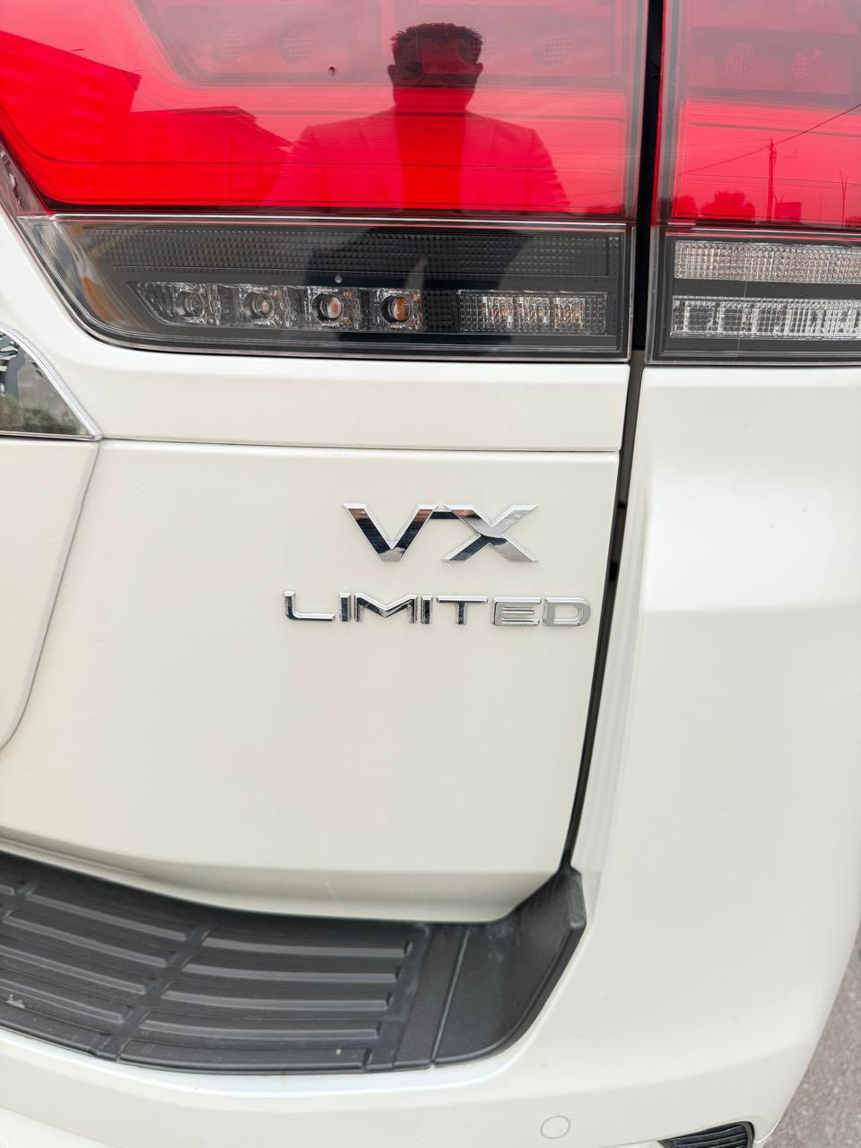 السلام عليكم 
2024
لاندكروز بريم  LIMTED VX 
تنفس طبيعي 
ماشيه 8100 مشي حقيقي
4 كامرات
كشن  تدفائه تريد ميموري 
ثلاث شاشات حجم  كبير
 فتحه سقف
حساسات امامي وخلفي
اوتو ستب
أبواب شفط
ثلاجه 
نقطه عمياء
لد شمعه أمامي وخلفي
حساس امامي وخلفي 
ترحيبي ابواب مع لوكو  تيوتا 
جنطه كهرباء
مري شفط  تغير ذاتي 
تشغيل عن بعد
كراسي خلفي وامي  كهرباء
فلاشات بالجنطه 
السعر 770  $
سبع شداد وسبعين
مكان بغداد 
هاتف ***********
الهاتف ***********
