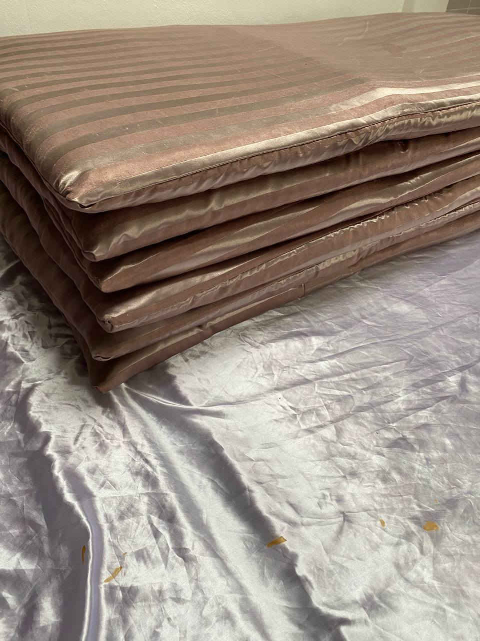 گەیاندنم بۆ هەموشارێک
هەیە بۆ داواکردنیان نامە بنێرە یان
پەیوەندی بکە 
دۆشەگە تایبەتەکانمان  داشکاندنیان
بۆ کراوە 
ازبێز و  خوری و  لۆکەشیان  تێیایە
سێ جۆرن
بە بەرگیشەوە


**إذا كنت صاحب هذا الإعلان وتريد حذفه لأي سبب، رجاءا أرسل رسالة إلى الدعم الفني**