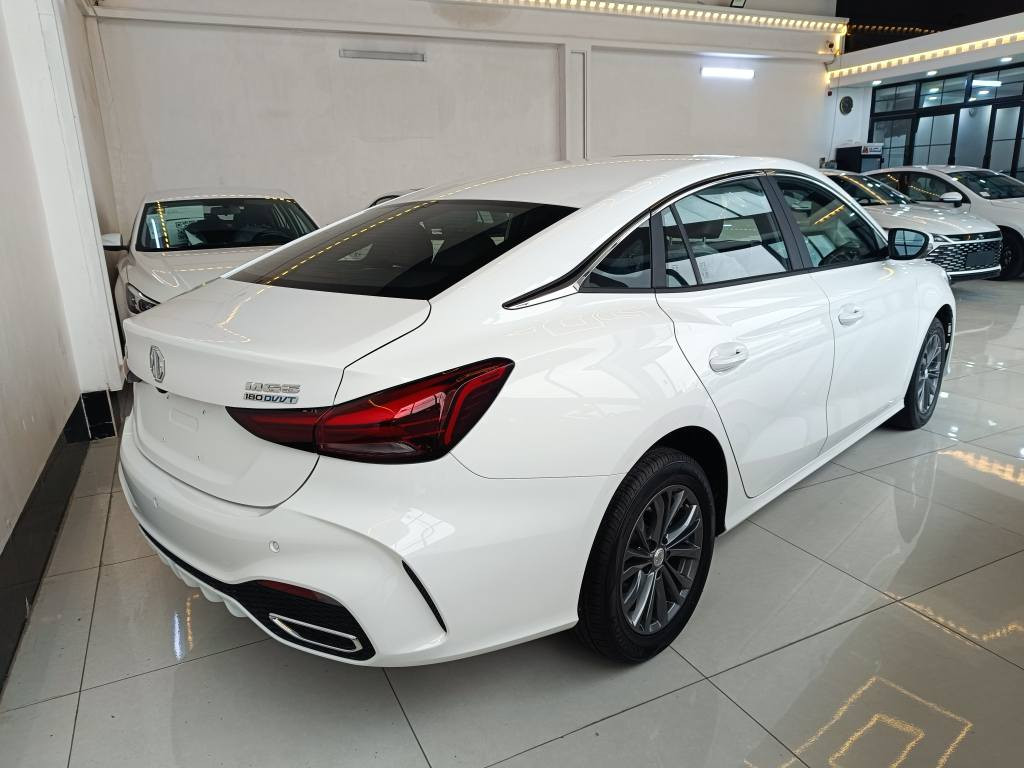 موديل 2025.MG.GT
سفر كيلؤمه تر.   فول  مواصفات 
بصمه .شاشه.كاميرا تعديل سرعه
هه رزانترين سعر ته نها🔥🔥
*********** واتس اب 
***********
موجود في اربيل معرض چاينا كارس 📌 أربيل, العراق
