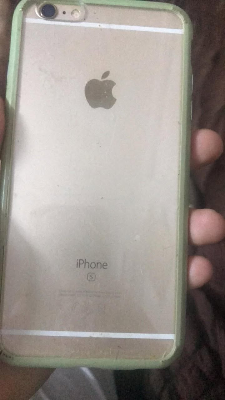 ايفون 6 pluse s الحجم الكبير بطاريته ٨٤ ذاكرته ٣٢ رايده ب٦٠ قفله مكاني كراده *********** جهاز نضيف غير مفتوح
