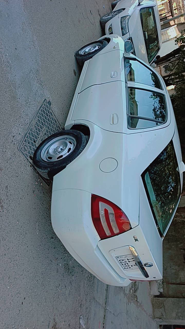 سلام عليكم سيكي كصه جديده 2013سياره جديده بسمي رقم بغداد الدولي هزه 26 مكفوله من الضربه وصبغ دعامياته مال شركه لامصبوغات ولا امبدلات مكينه كير كلج صدر تبريد كله جديد سياره ناعمه ماشيه 103. مكانه بغداد *********** سعر48
