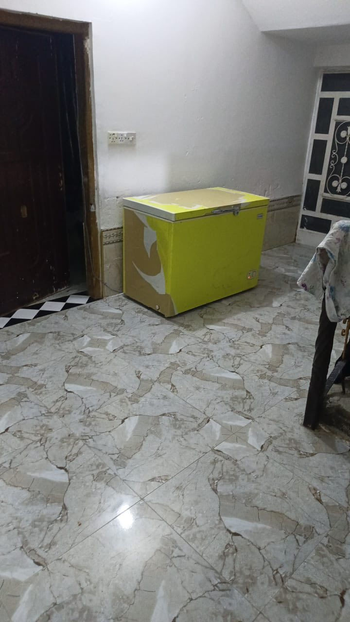 ((تحية طيبة ومعطرة بالصلاة على محمد وال محمد))
،،دار سكن طابو زراعي الخماس للبيع ،،

المساحة / ٢٠٠ متر الوجه ١٠متر والنزال ٢٠متر 

#طابق واحد  (بلوك )غرفتين نوم وصالة واستقبال ومطبخ وصحيات وكراج وحديقة ،،

الموقع/ الخماس شارع المجسر 

السعر /  ٤٢ مليون وبي مجال بسيط 

للاستفسار/ *********** /  ***********
