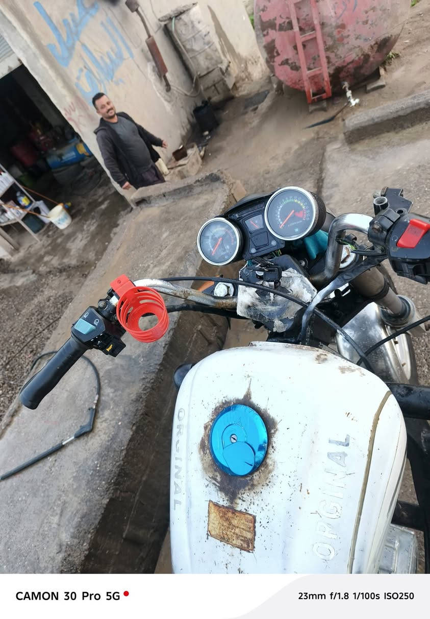 السلام عليكم ستوته موديل 21 شغاله شرط محرك شرط شخص شرط توائر نظاف كهربائيات كامله السعر 750 بها مجال متوازي مكان عوسجه قربي جنوب الموصل كياره  ***********
