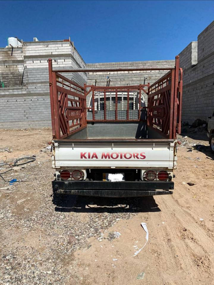 السلام عليكم كيه بنكو للبيع موديل 2010 رقم ذي قار بسمي مكفولة كفالة عامة السيارة احلا من الصور دواخل جديدة مكان السيارة البصرة الزبير 
السعر 75 وبي مجال الشراي يتصل على رقم 
***********
