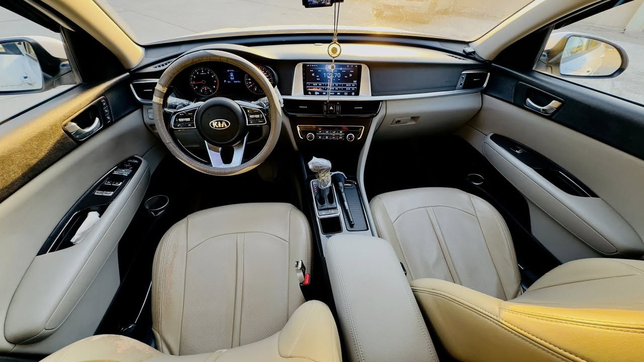 السلام عليكم
السلام عليكم 
كيا اوبتيما موديل 2020 
خليجي فول بصمه بانوراما 
مكينه 2.4 المرغوب دوش #
رقم اربيل باسمي شرط التحويل 
السيارة ماشيه 215 km
عليها منظومة غاز تريد وياها او بدونها 
السيارة بيها بارد موضحهن بالصور 
السيارة نظيفة وجديدة واحلى من الصور  ومال جناي 
للاستفسار ***********
