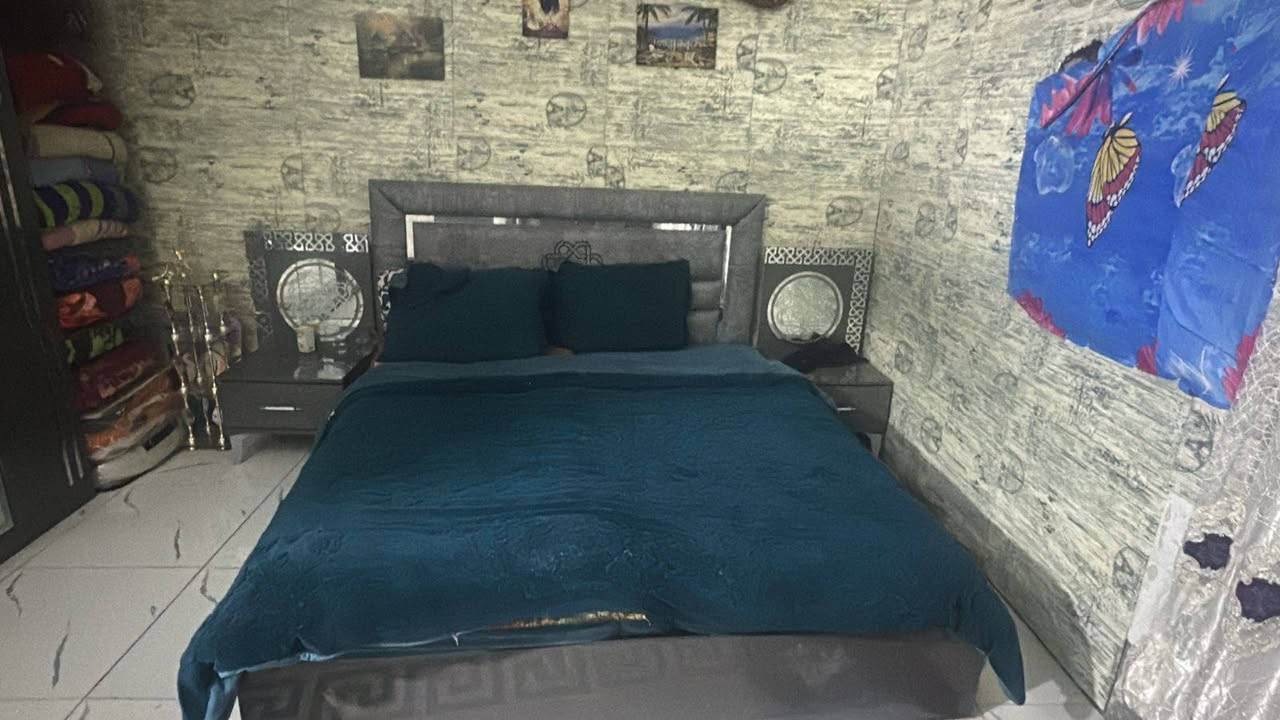 غرفه تركي مابيهه اي ظرر بعدهه جديده السعر ٤٠٠ مكانهه كربلاء الحر الجماليه قرب اسواق الحجه


**إذا كنت صاحب هذا الإعلان وتريد حذفه لأي سبب، رجاءا أرسل رسالة إلى الدعم الفني**