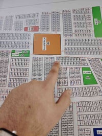 قطعه بتوزيع التربيه ركن شارع 15مقابل خدمات طابو وكفاله مكتب سعرها 55 0...