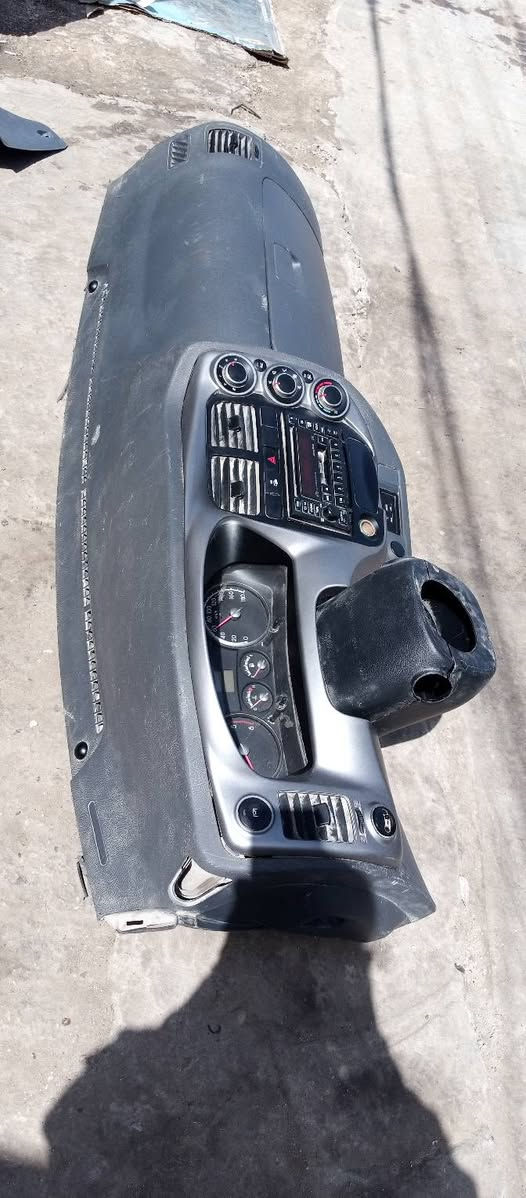 السلام عليكم ورحمه الله دشبول كيا حمل عموشه موديل 2021 ويوجد ظفيرا عموشه 
الدشبول حاويه سعره 400
والضفيره جديده كامله مع العقل سعره 350


**إذا كنت صاحب هذا الإعلان وتريد حذفه لأي سبب، رجاءا أرسل رسالة إلى الدعم الفني**