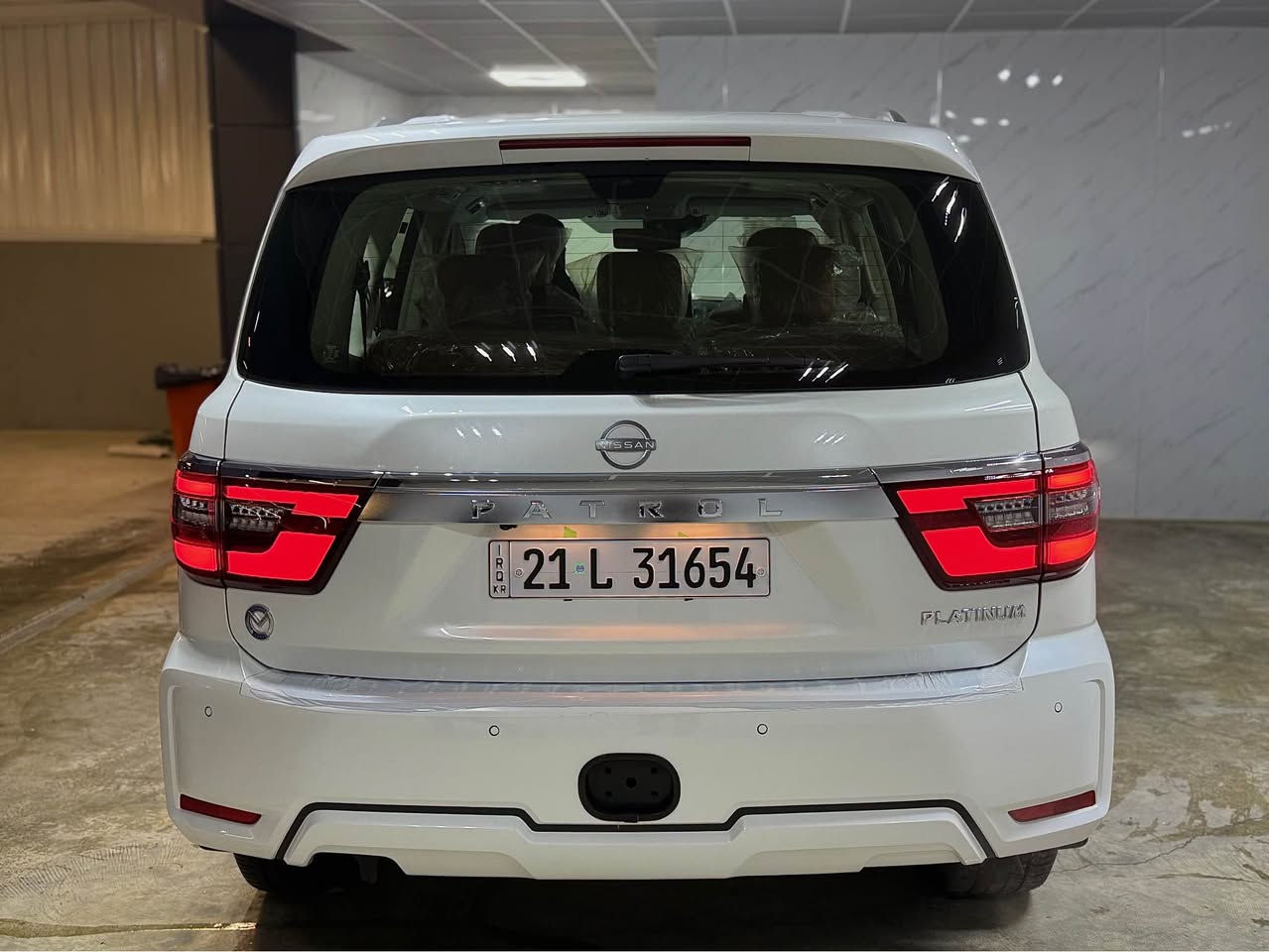 Nissan Patrol Platinum⚜️
‎سياره ماشيه (3) الف كم حقيقي بشرت 
‎مودیل2023
‎بدون شوخط  بدون صبوغ بدون بارد بشرط كفالە عام✅

‎:مواصفات بلاتینیوم
‎،٥ كامیرات،سلاید،كشنات جلد،كشنات خزن
‎كشنات حار و بارد، داخل مشمشی،باب خلفی كهربای
‎رادار ٣٦٠، شغال،مرایە كهربای،مركزی،هوای مواصفات اخرە

‎ (مامفتوح )بشرط ‎محرك ٦ سلندر
غراض بلادية موجوده
‎دبلات و كهربائی و محرك كلل بشرط
‎سلیمانی📍
‎سعر:$💵550
0773 554 8009📞
Admin 🌹 السليمانية, العراق
