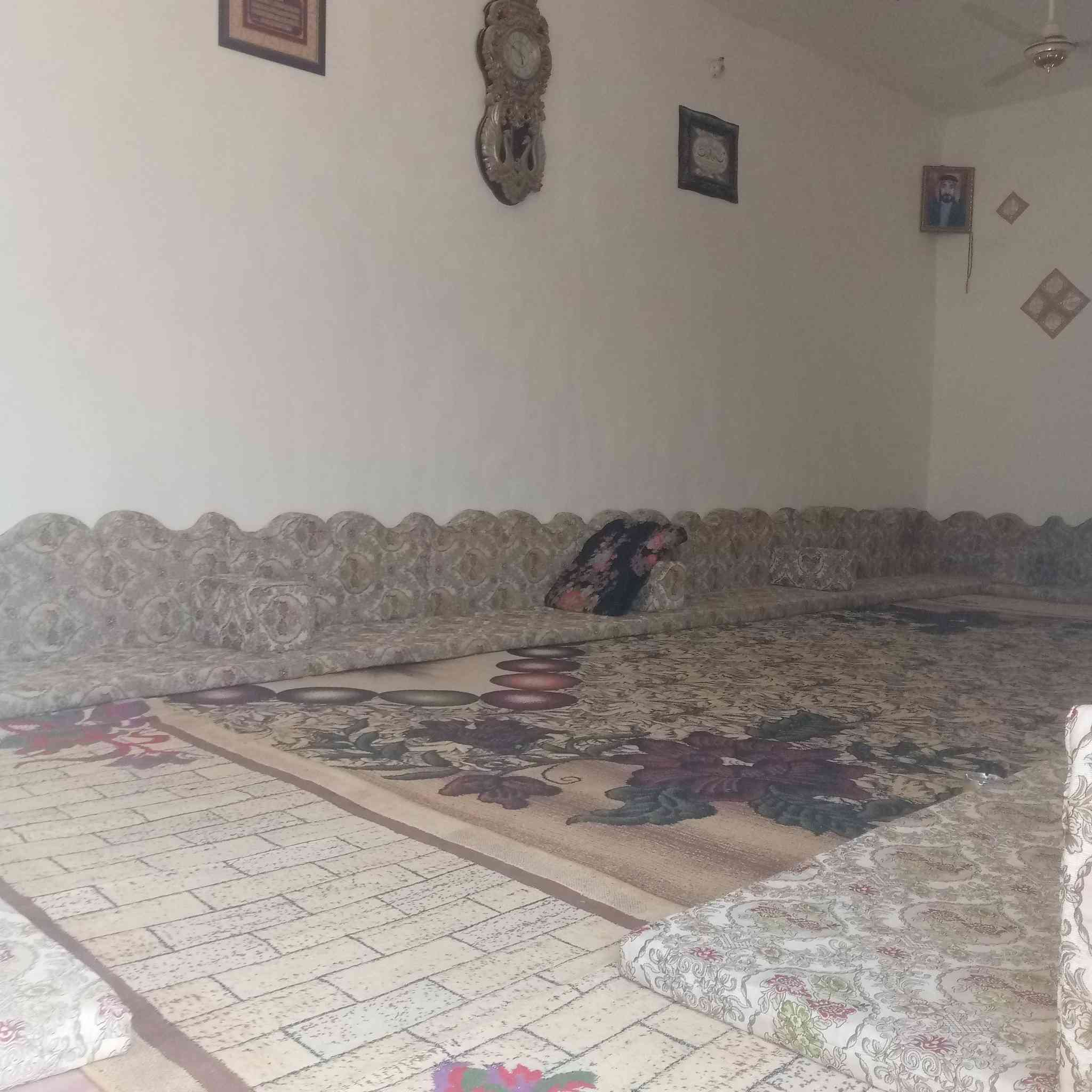 دار +مشتمل للبيع
المساحه ٦٥٠ متر بسعر مناسب جداً 
قرب الأمام العباس بن الكاظم (ع) 
بناء الدار طابوق غرفتين نوم وديوانيه ١٠ امتار وصاله وصحيات وگراج وساحه +صالون سيدات 
والمشتمل غرفة نوم وصاله وصحيات ومطبخ ،،،،الخ
كافة الخدمات من ماء وكهرباء وسط البناء
السعر الكلي 55 وبي مجال 
التواصل أتصال فقط ‏‪***********‬‏
