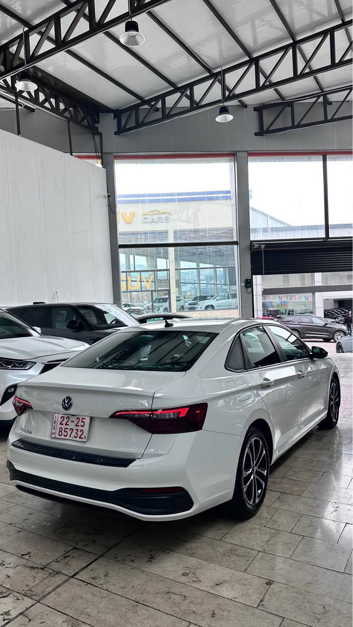 السعر بلاش 127 ورقه 💣🚨 مجال بسيط 
جيتا 2023 ماشي 27 الف ميل بدون رقم يترقم شمالي بوند صبغ راس جاملغ تكحيل ايرباك تكمه ستيرن طاك مكان سيارة دهوك دواخل كله بشرط عدا رصعه صغيرة بشاصي بشرط الترقيم للاستفسار 
رقم شاصي 

3VWBM7BU5PM023803

***********
*********** دهوك, العراق
