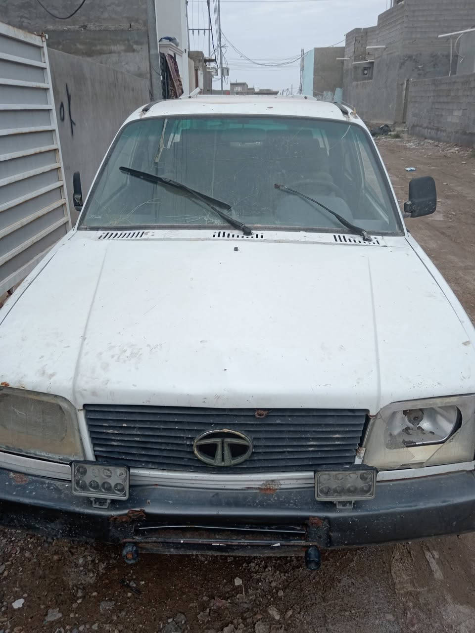 بيكم تاته كلك  كير ومحرك بطه مكفوات صدر جديد سياره جازه السعر ٢٠ وبيه مجال ***********
