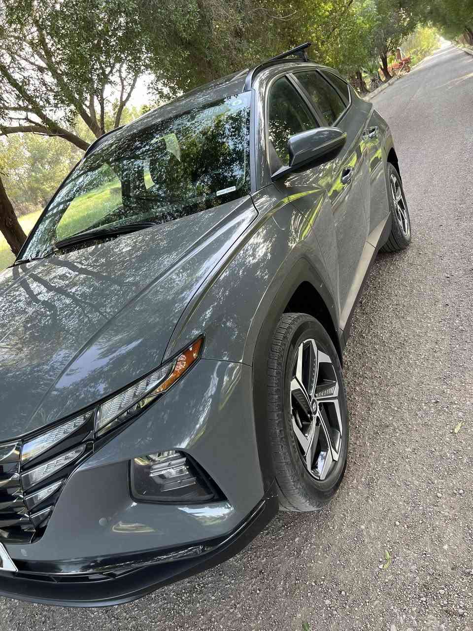 سلام عليكم توسان موديل 24 وارد أمريكي حادث دعاميه وخشم البنيد بارد السعر 195 العنوان بغداد اتصل ***********
