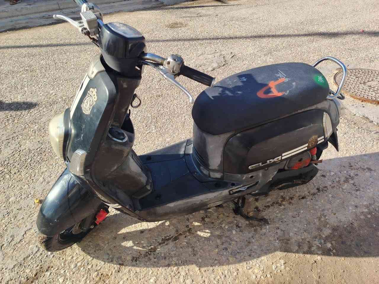 دراجة ماكس بوليسي للبيع رمبة جديدة مكفولة
كهربائيات كلها شغالة نگرة سلف 

محرك ما مفتوح ناعمة مالها صوت 

قطعة وحدة كلها بلادية 

الدراجة مشتريها من الرمبة قبل 20 يوم 

للاستفسار اتصل 

دهن بلك فلتر كلة جديد واصلي
مكاني التنومة
***********
