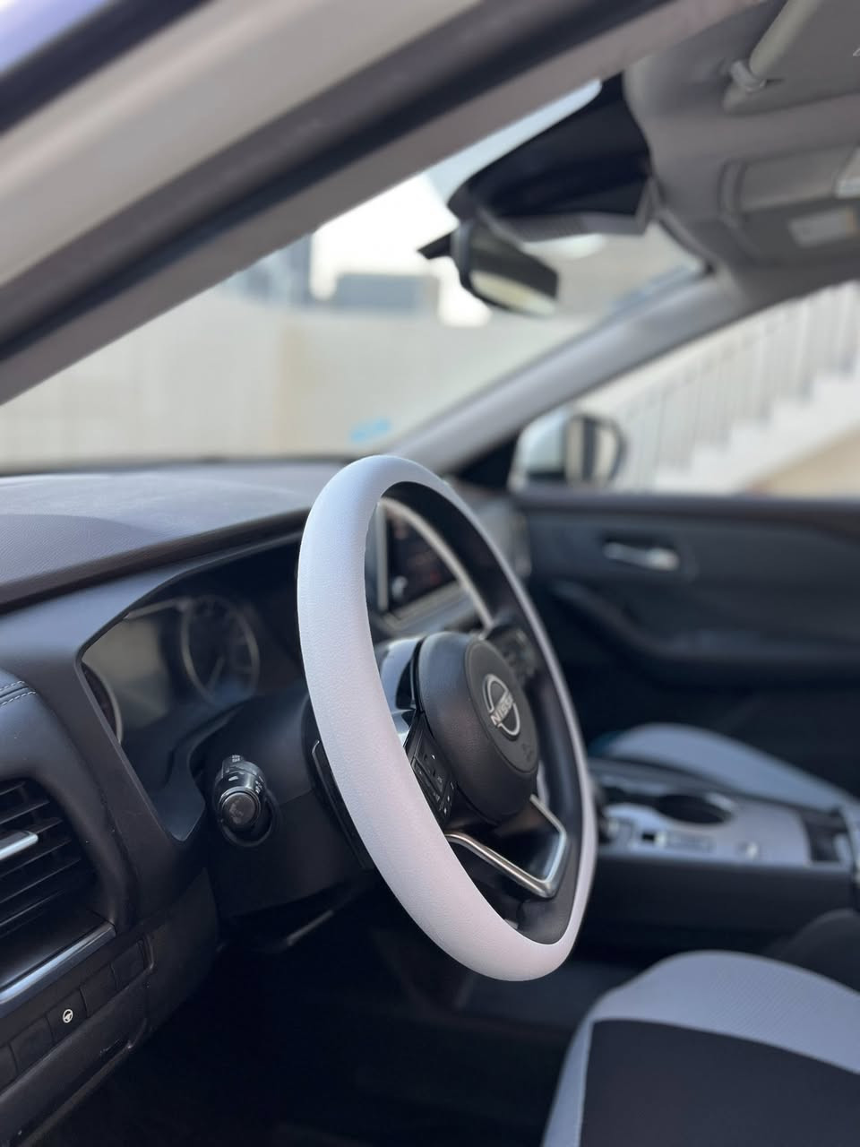 سلام عليكم نيسان روج موديل 23 وارد امريكي بجم كبس حياه سعيده بلنيسان ماشيه 23 الف بيها بابين صبغ سياره جدديه لوك سنت مابيها مصرف وعلى ايدي 
رقم بغداد بسمي فئه sv
بصمه 
تشغيل عن بعد
تحديدمسار
حساس خلفي
رادارامامي 
رادارخلفي 
رادارجوانب 
اقتصاديه بلوقودوبلطرق الخارجيه نشطه جدآالسعر165 بلاش ولله لهيج نضافه وحادث موبجم للستفساراكثر***********
