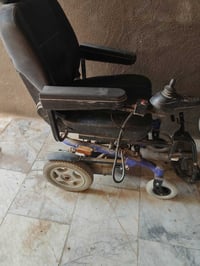 عربانة • كير عاطل