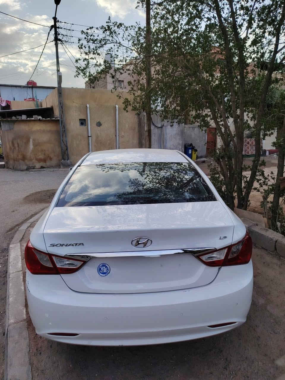 السلام عليكم
هيونداي سوناتا 2014 للبيع
متومة رقم وسنوية شرط الحاسبة 🤍 
........................................
ادوات ادوات گصة جنطة فقط ✨ 
*خط واحد غاز يعني انسه الصرف والدوانص تفول ب ١٠ الاف تضل تفتر بيها ٤ ايام 😂 
*لون أبيض 
*مكفولة من الضربة
*تخم تاير جديد 
*گير ومحرك مكفولات 
*حدادية جديدة
*تبريد ثلج 
*تدفئة وتبريد بالكشنات
*اشاير بالمري 
*شاشة تاب
*گاعية وكشنات جلد 
*تخم سماعات صوتهن يخبل 
*كهربائياتها شغالة من الطول للطول مابيها اي شي عاطل 
*دواخلها نظيفات شوف العين
*بديها كلش نظيف
................................
السيارة كلها نظيفة ومال جناي وما متعوبة دخول جديد
مكانها البصرة المعقل 
*السعر ٥٥ وبيها مجال 
............................... 
للأستفسار *********** موجود واتساب واتصال

