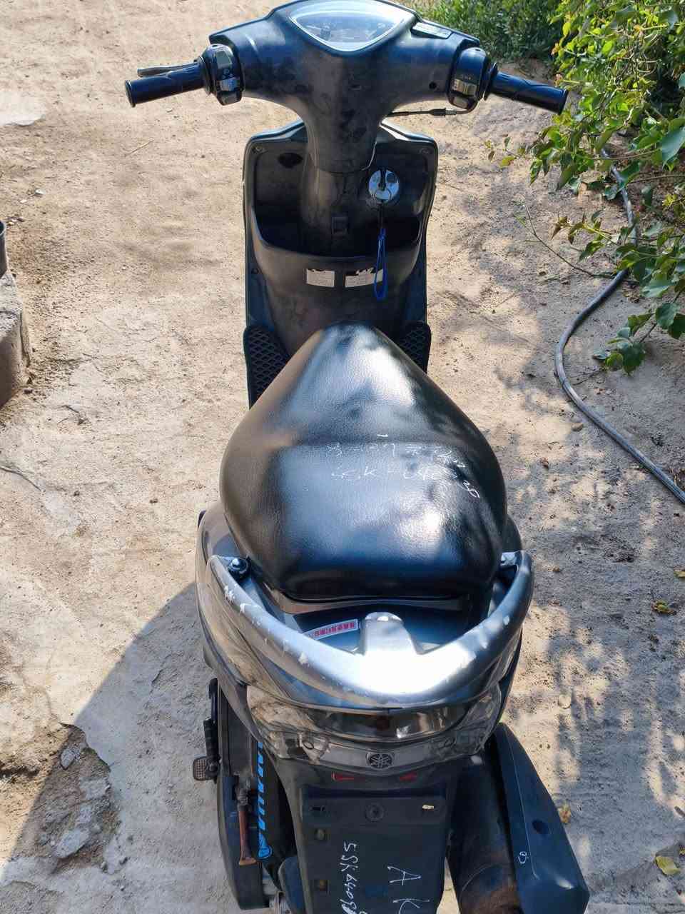 السلام عليكم دراجه ماكس عدله دراجه مال رمبه جديده كلش نضيفه
الراقب بالشراء يتفضل واتساب لان مامتواجد فيس بكل وقت 
عنواني بصره كرمه علي  
للاستفسار / ***********
