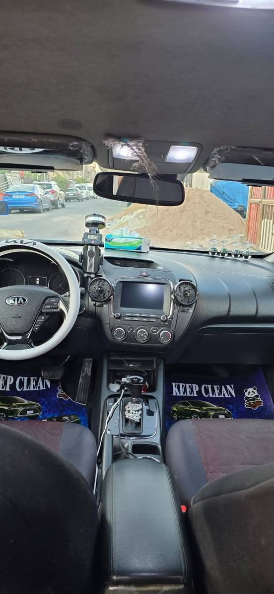 الهم صلي على محمد وآل محمد،، فورتي موديل ١٧ مواصفات S اخوان السياره جاهزه من كل النواحي سياره مال بيت اني مستورده من امريكا يعني ع أيدي دخلت ماشيه ٧ الاف وحالين ماشيه ١٣٥ مكان السياره بغداد البياع سعر ١٢٨ وبيه مجال للشراي صور الحادث بل منشور،، ***********
