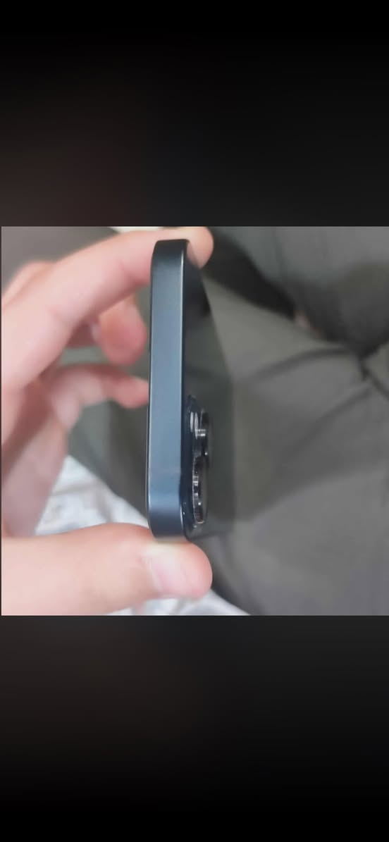 سلام عليكم للبيع ايفون ١٣ عادي بطاريه ٨٨  مكفول من الفتح العنوان الشعب موجود خاص او واتساب ***********
