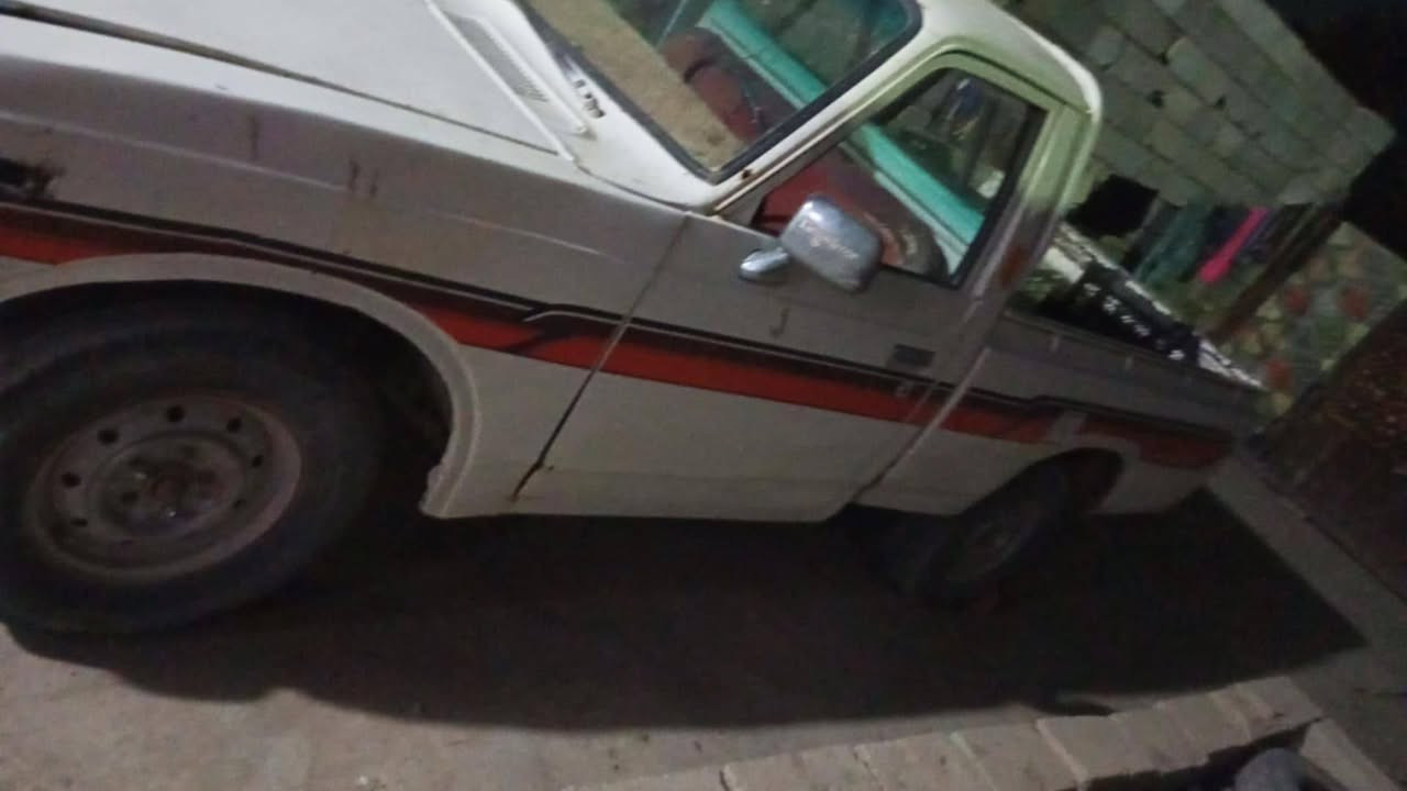 السلام عليكم ورحمه الله وبركاته
موديل 78 شغاله بس تركتها بيه سنويه ورقيه صاحبه مااندله رقم موصل ابيع كومه صدر جديد لمحرك شغال بس بيه تبخير بدون تنقيص نقصها كلج 10 اوراق


**إذا كنت صاحب هذا الإعلان وتريد حذفه لأي سبب، رجاءا أرسل رسالة إلى الدعم الفني**