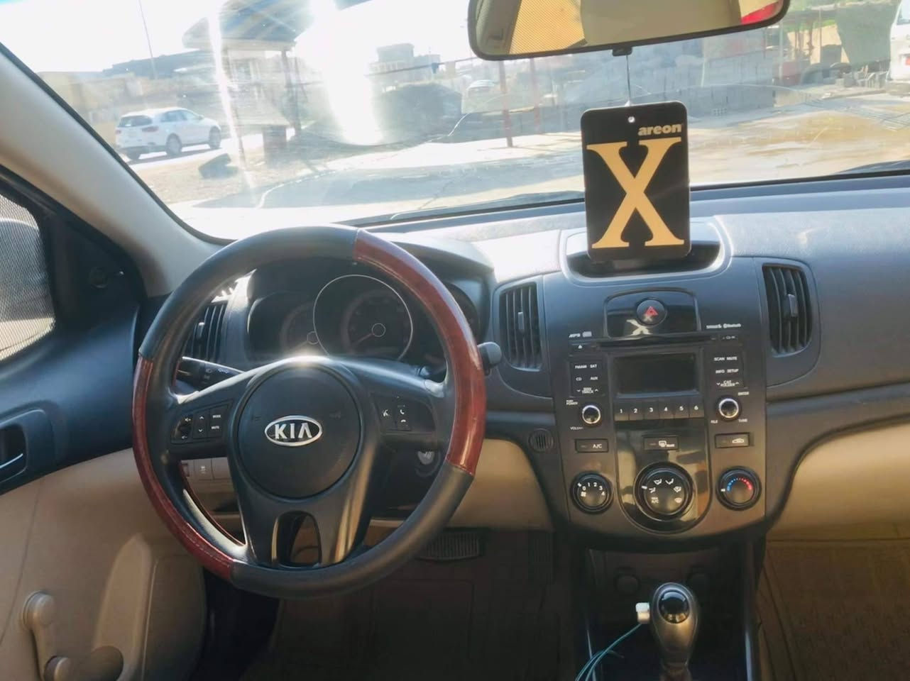 السلام عليكم #متاح
النترا افانتي موديل 2011
وارد امريكي مكينه 2000
نفاذ السنوية 2028
كير ومحرك كفاله تغم تاير السياره جاهزه ضربتها بالجنطه والباقي مكفول 
السياره بسمي تحويل ثاني يوم 
العنوان كربلاء المقدسة 
#السعر 85 وبيها مجال 
‏‪***********‬‏
ابو طيبة المرشدي
