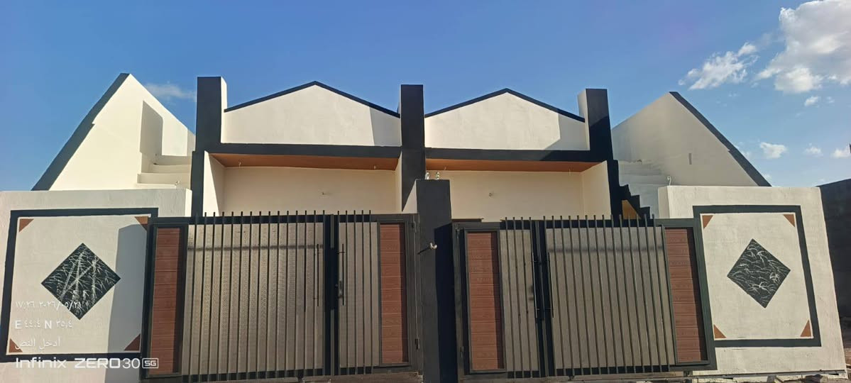 اعلان 📣📣
دارين للبيع طبك مساحه الواحد ١٠٠متر 🏠
موقع العقار صياده قرب السيطره 🏠🏠
باقي شغل دواخل لبخ بواري مجاري لاش كامل 🏠
استفسار عله الرقم ‏‪***********‬‏📞📞
