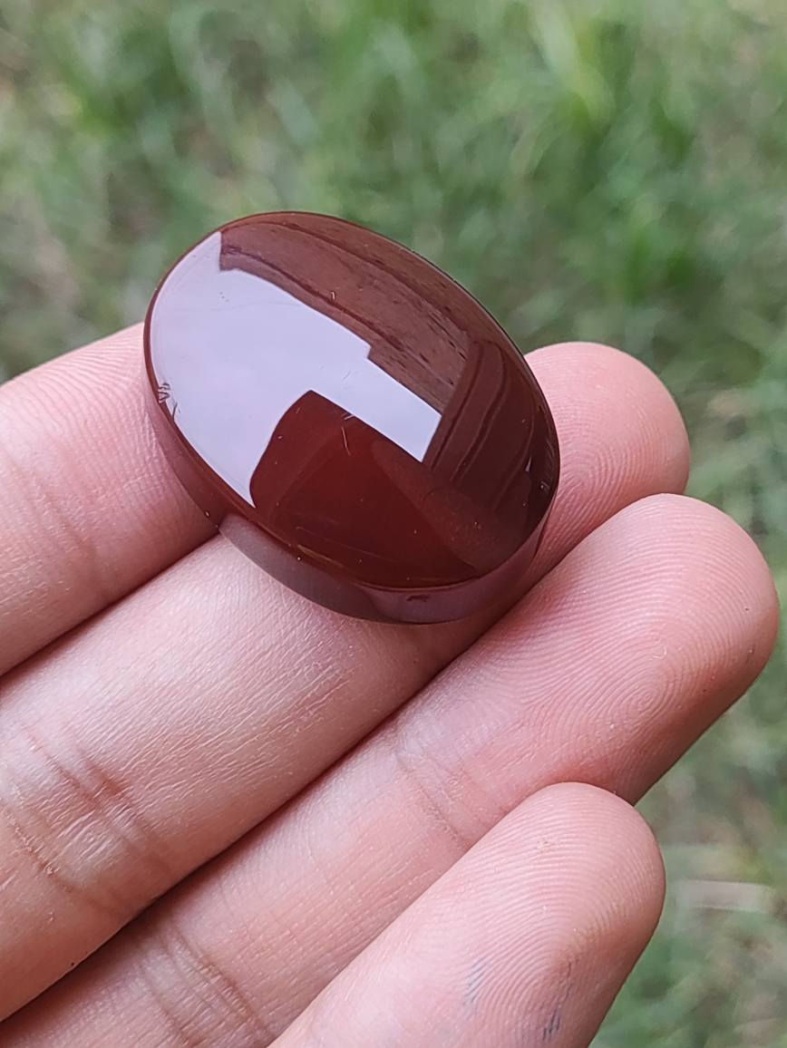 تحفه من العقيق اليماني كرزي الكرز طبيعي
حجم القطعه 3 سم.   بطن احمر جمر
سعر 60 الف
*********** بغداد, العراق
