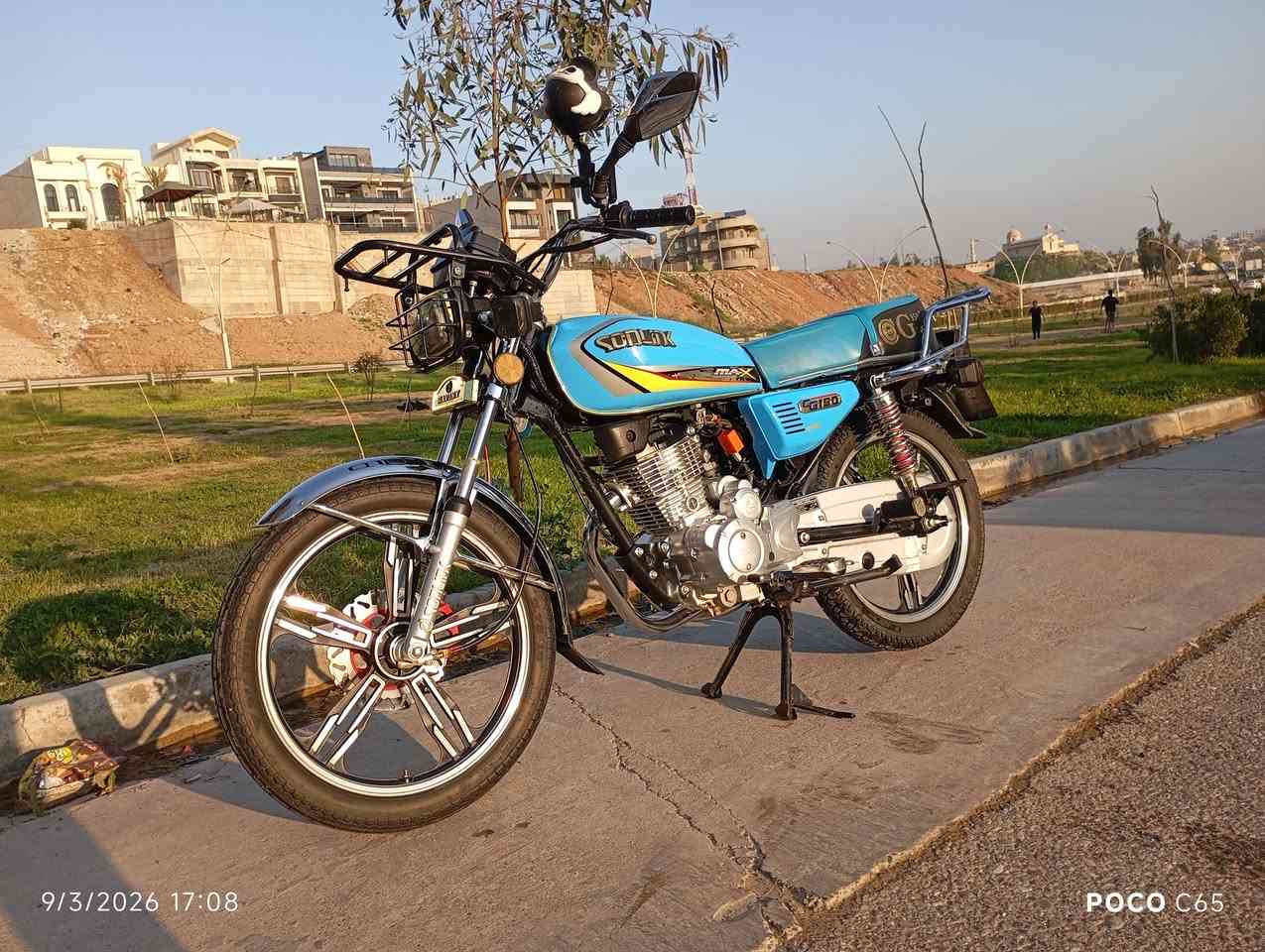 للبيع دراجة نارية نظيفة 🔥
نوع: سونك 150 🏍️
الحالة: ممتازة جداً وما تحتاج أي مصرف ✅
الموديل: 2024 
منفيس موجود
الممشى: 2800 كم فقط ⛽
 عوضع شركة 
المميزات:
لون سمائي مميز 🩵
مكينة قوية واقتصادية بالبنزين 💪
شكلها مرتب وجديدة ✨
شغالة بدون أي مشاكل 👍
استعمال خفيف جداً
💰 السعر:  خاص 
📍 المكان: الموصل
📩 للتواصل خاص


**إذا كنت صاحب هذا الإعلان وتريد حذفه لأي سبب، رجاءا أرسل رسالة إلى الدعم الفني**