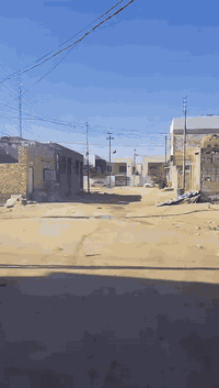 بيت خمسين متر ركن مربع  حي النداء مقابل مجمع الاميرات  طابو صرف بناء طابوق درجه اولى
قاطين الثاني سندويش
سقف 
مع سقوف ثانويه 
بناء جوا ستقبال وصاله ومطبخ من ظمن صاله وحمام 
قاط ثاني غرفتنين وحمام وصاله صغيره
سعر ٦٥ مع المجال ***********
