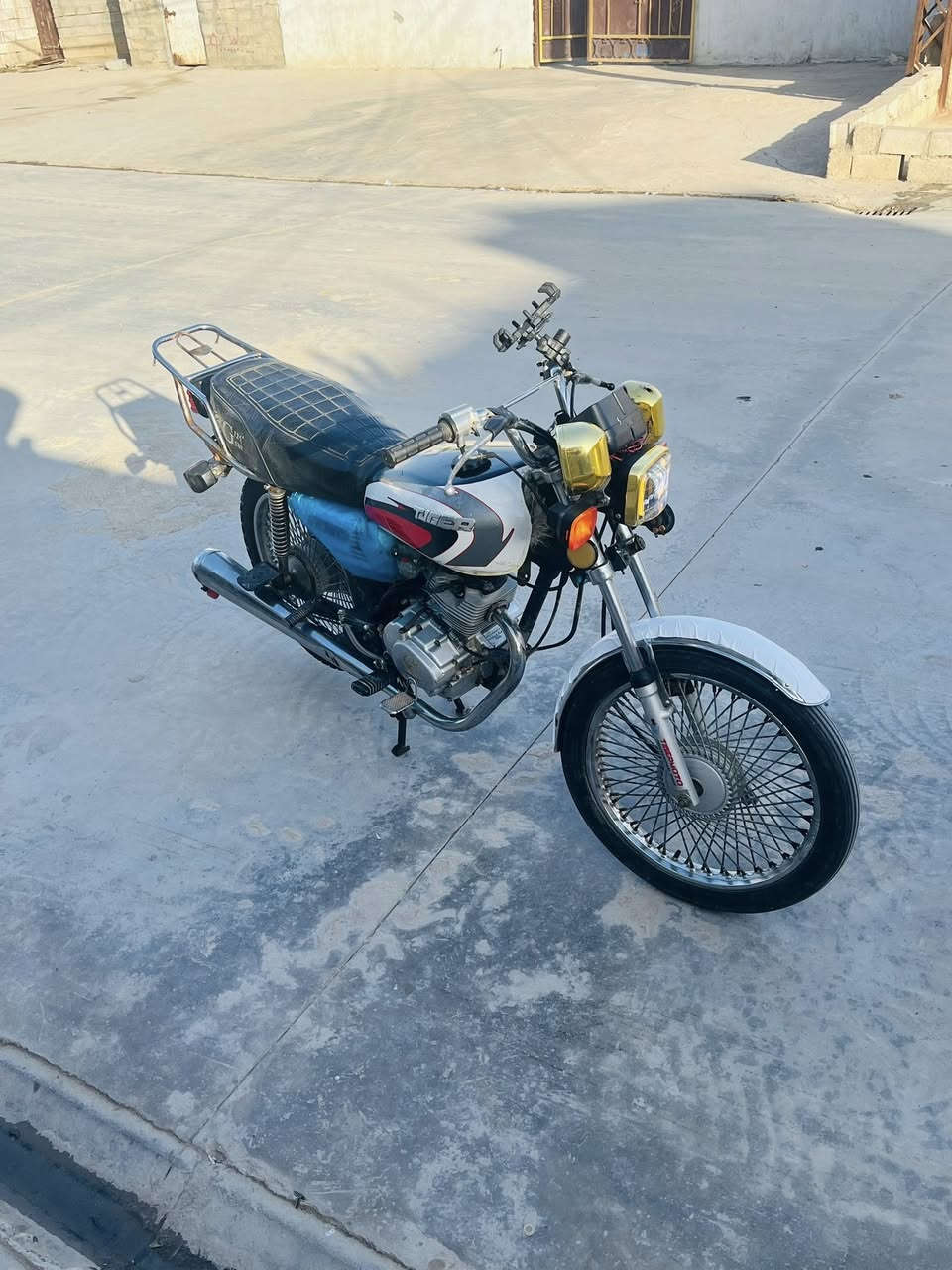 السلام عليكم دراجه نوع تايكر اربعه كير موديل   2019 شرط شلعه ومعدل الدراجهه نضيفه ماتصرف عليه كلشي اصعد وامشي سعر 350 بيها مجال حك الجيه مكاني عمل شعبي


**إذا كنت صاحب هذا الإعلان وتريد حذفه لأي سبب، رجاءا أرسل رسالة إلى الدعم الفني**