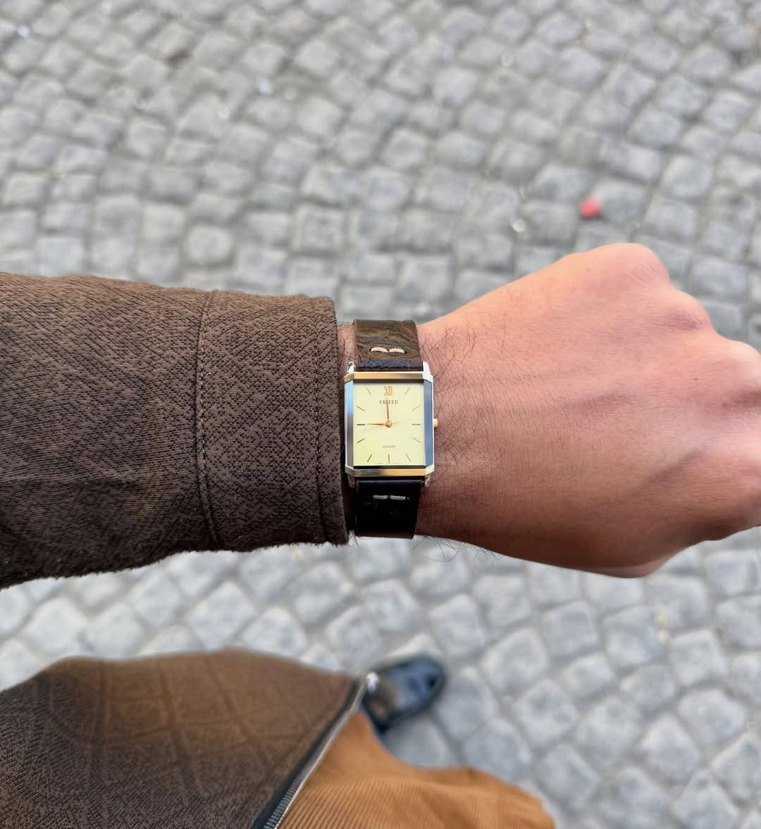 ستزن تانگ ياباني طلاء ذهب
قطعة مميزة جداً ماكنة ولا اروع 

السعر١٢٥  الف ففط


**إذا كنت صاحب هذا الإعلان وتريد حذفه لأي سبب، رجاءا أرسل رسالة إلى الدعم الفني**