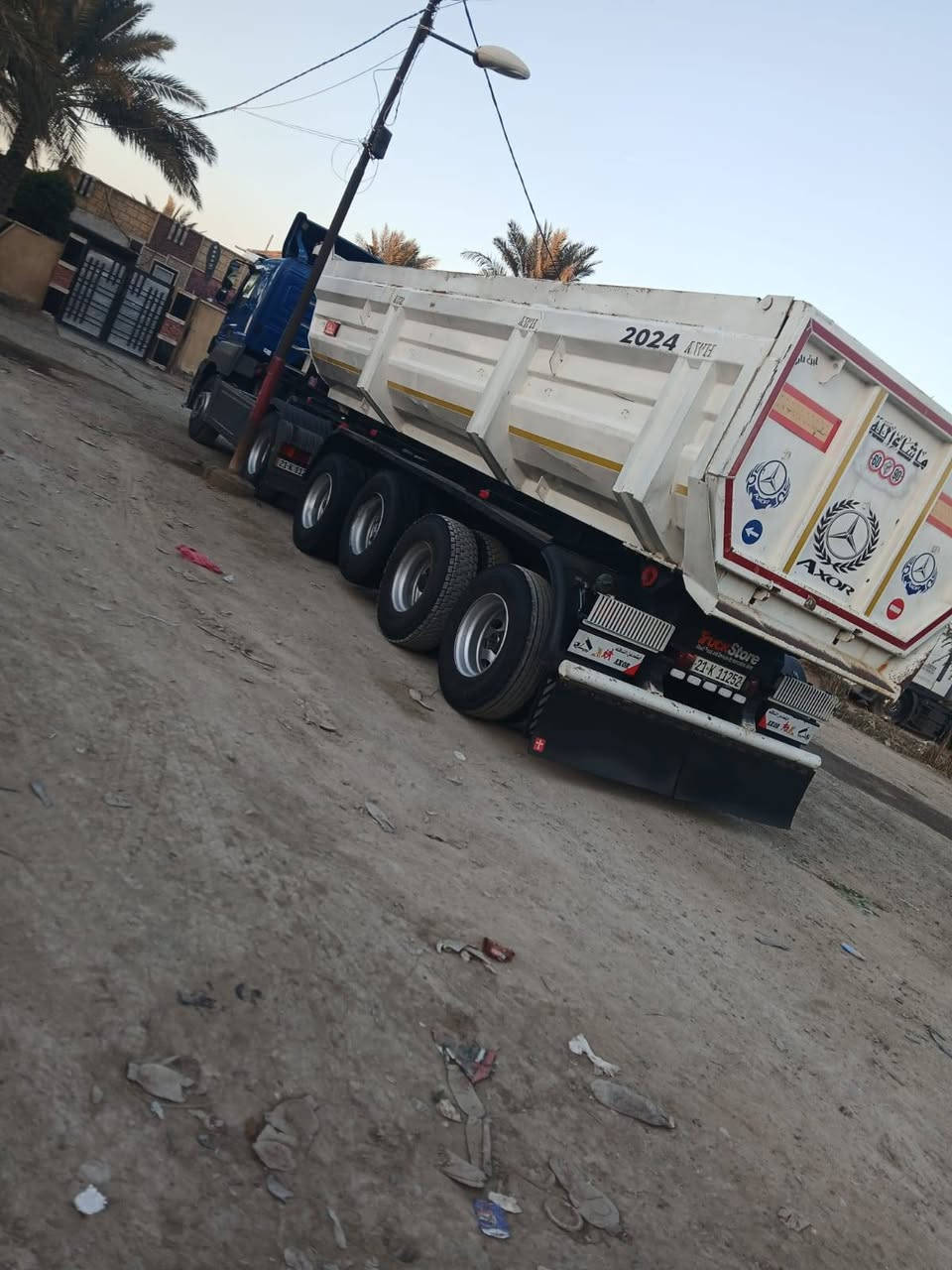 سلام عليكم اكسور 2014 رقم سليمانية باسمي تخم تاير جديد وسيارة جديدة مكاني بغداد ***********
