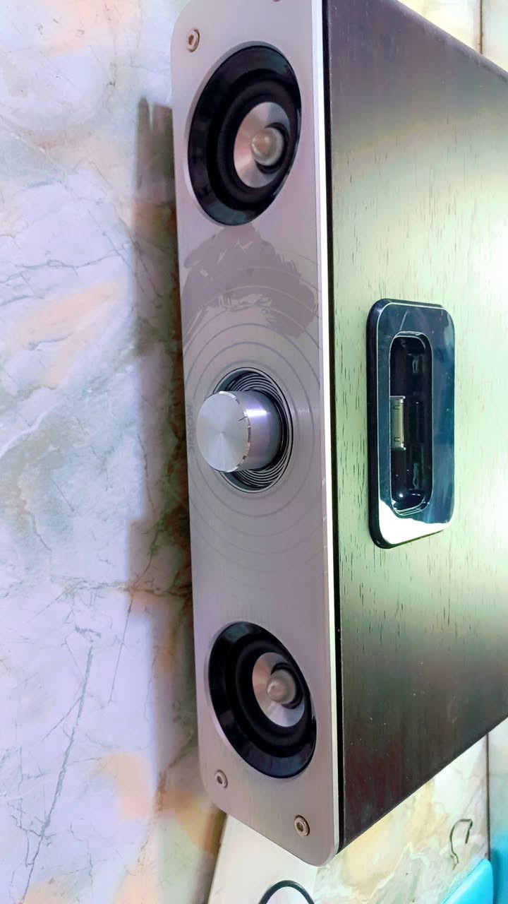 ديفيدي صلي شرط كله شغال  السعر مالته 25 الف 
توصيل محافضلت بغداد ٣ 
الهاتف ***********
