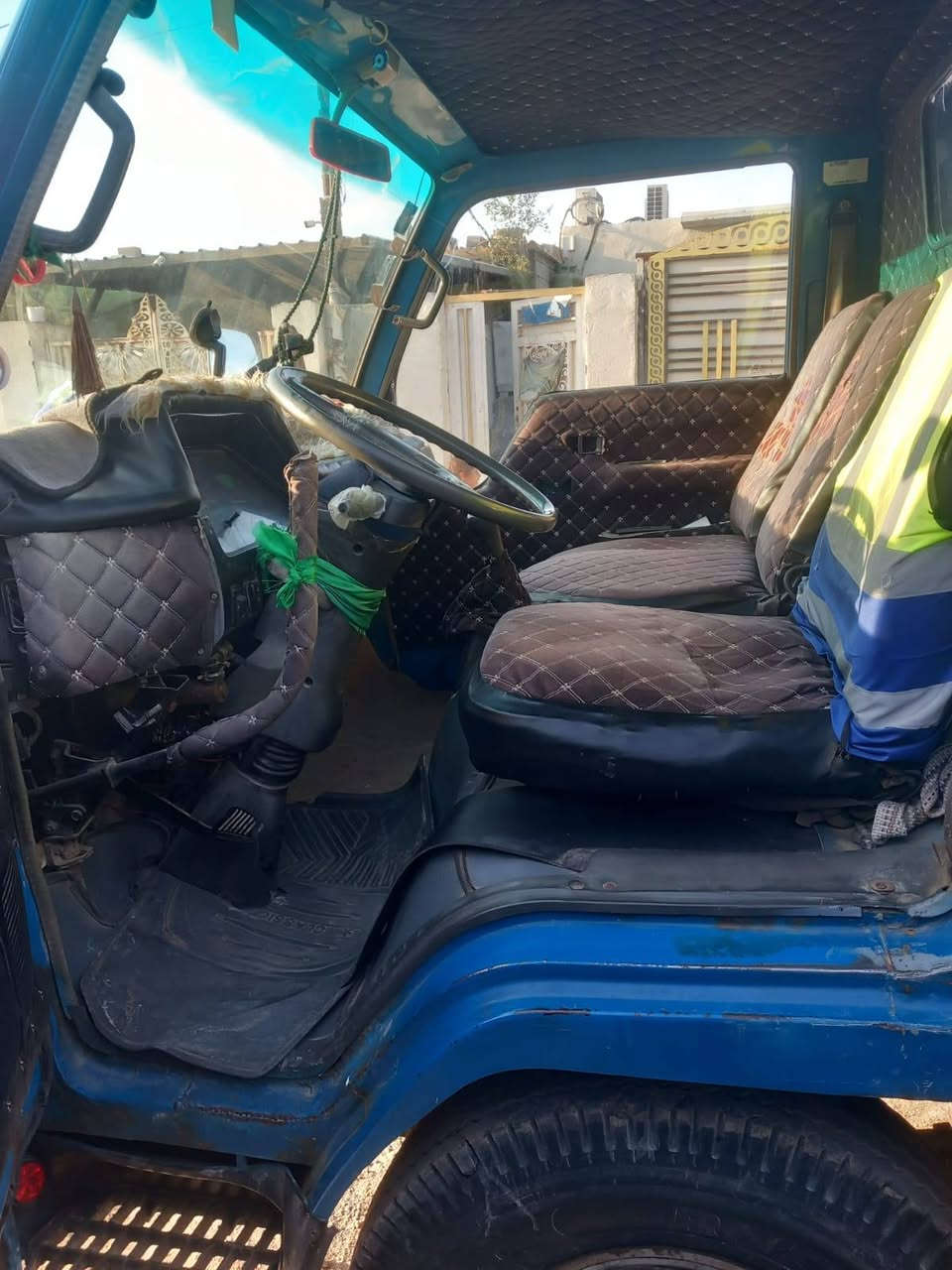 كنتر عضم البيع سيارة جاهزة  مكانه البصرة 
***********،//***********
