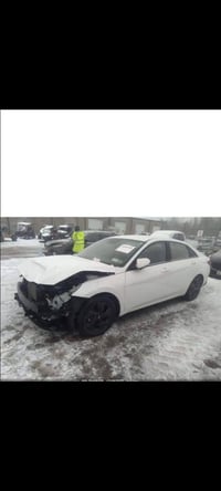 النترا للبيع موديل ٢٠٢١ السياره نص مواصفات  حادثه موضح بالصوره بنيد مب...